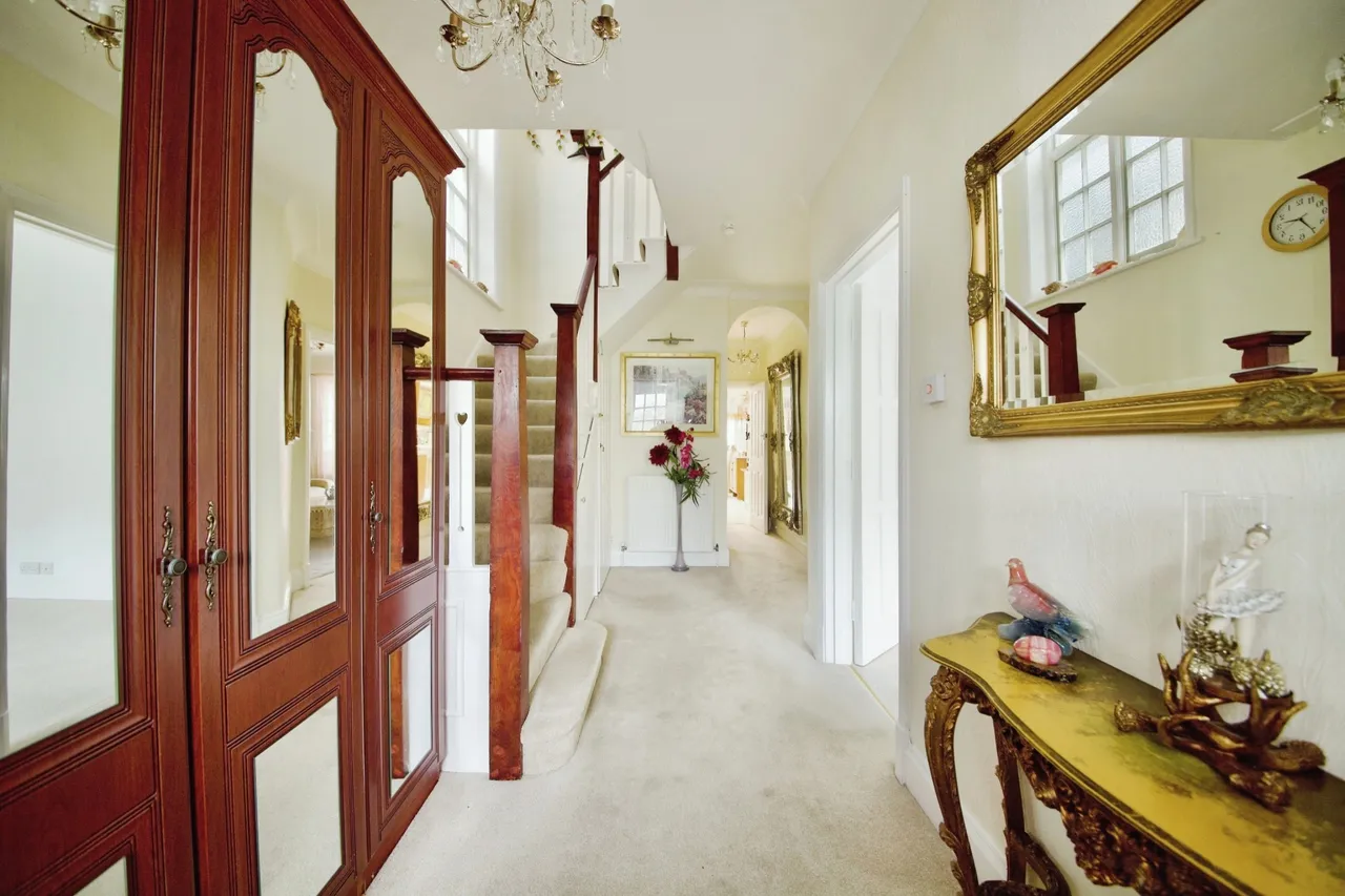 St. Georges Road, London, NW11, photo 14