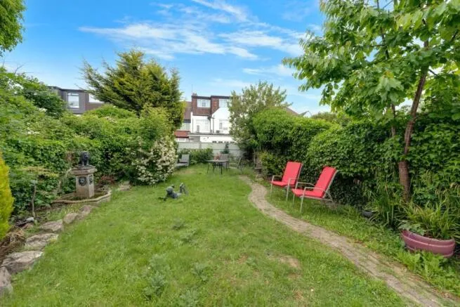 St. Georges Road, London, NW11, photo 15