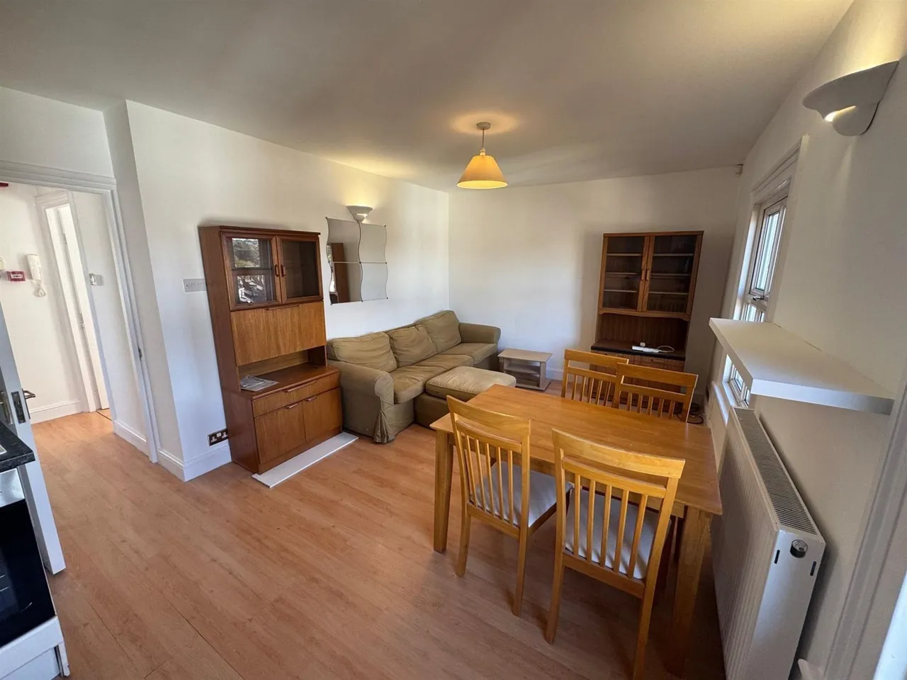 2 bed flat to rent, Crescent Road, London, N3