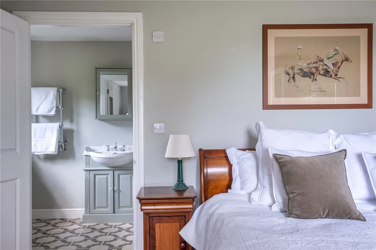 Fernhurst Road, Milland, GU30, photo 9