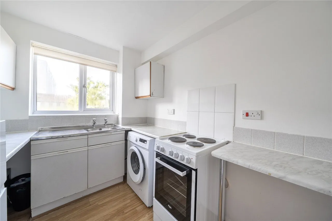 Parsonage Road, Grays, Essex, RM20, photo 3