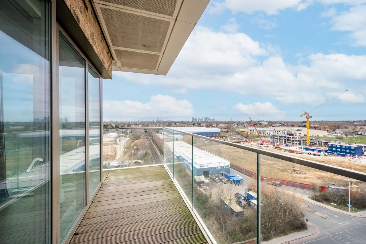 Flat 1003, Patterson Tower, 301 Kidbrooke Park Road, London, photo 11