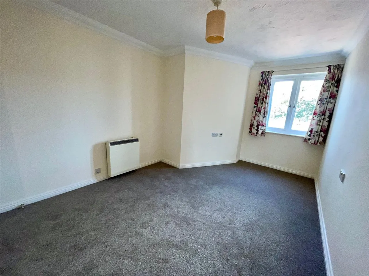 Gladstone Road, Chippenham, photo 6
