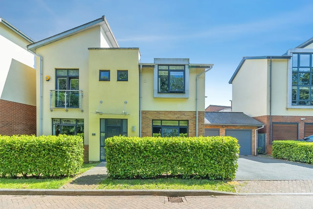 Shelsley Avenue, Ashland, Milton Keynes, Buckinghamshire, MK6, photo 2