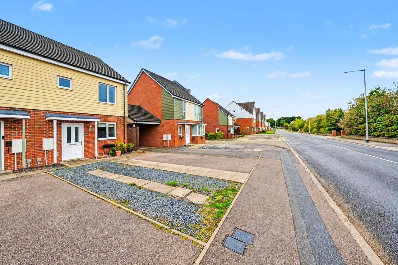 Lime Pit Lane, Cannock, WS11, photo 24