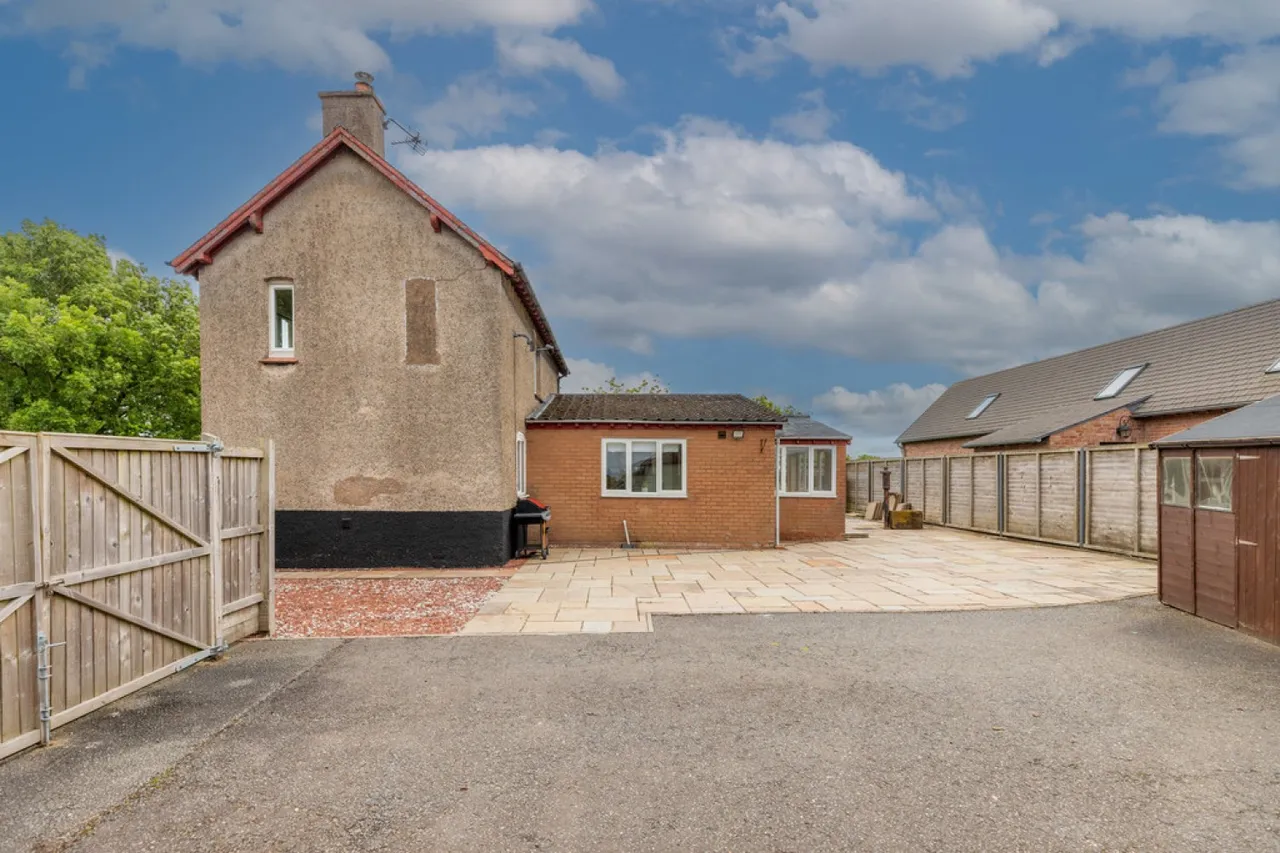 Hondslough Lane, Frodsham, WA6, photo 14