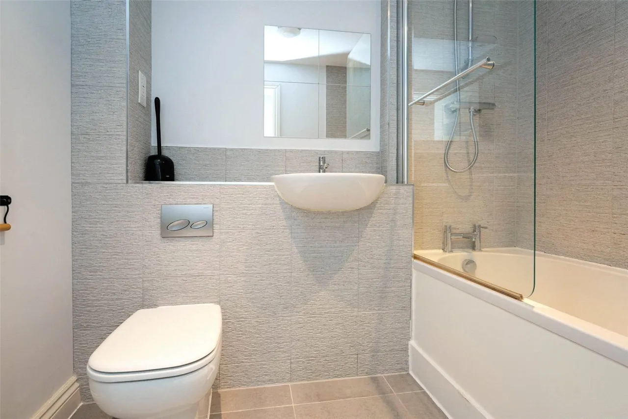 St. Georges Road, Cheltenham, GL50, photo 6