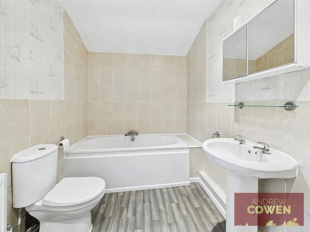 Hibernia Street, Scarborough YO12 7DH, photo 11