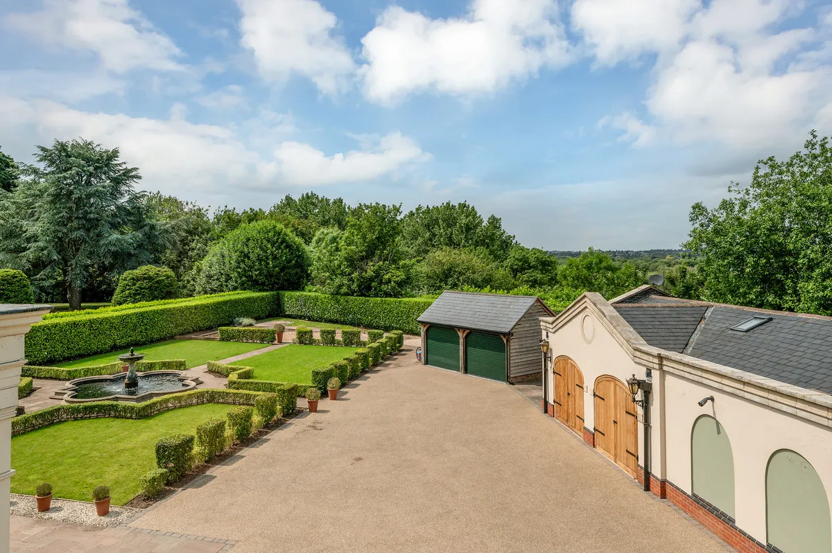 Holgate, Clifton Village, NG11, photo 32