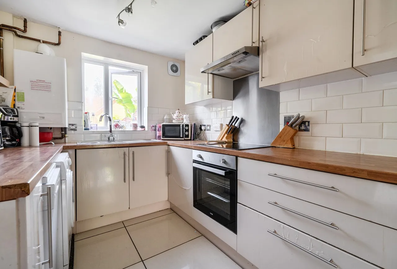 Ellan Hay Road, Gloucestershire, Bradley Stoke, BS32 0HF, photo 19
