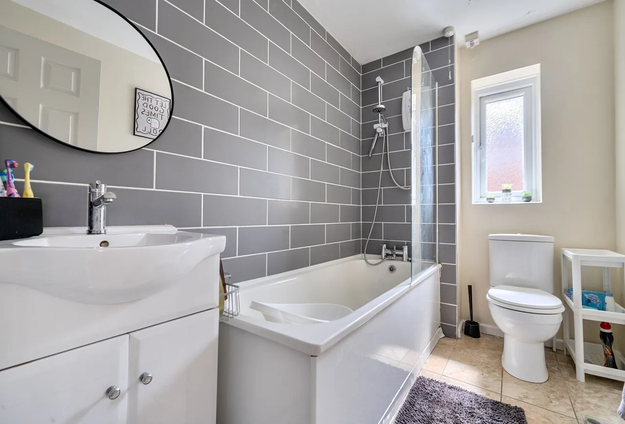 Ellan Hay Road, Gloucestershire, Bradley Stoke, BS32 0HF, photo 15
