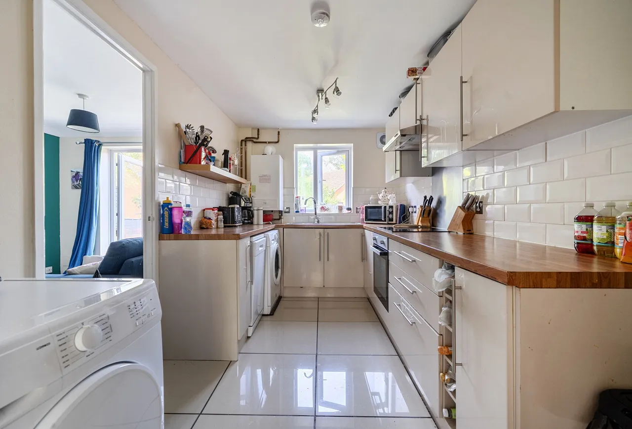 Ellan Hay Road, Gloucestershire, Bradley Stoke, BS32 0HF, photo 17