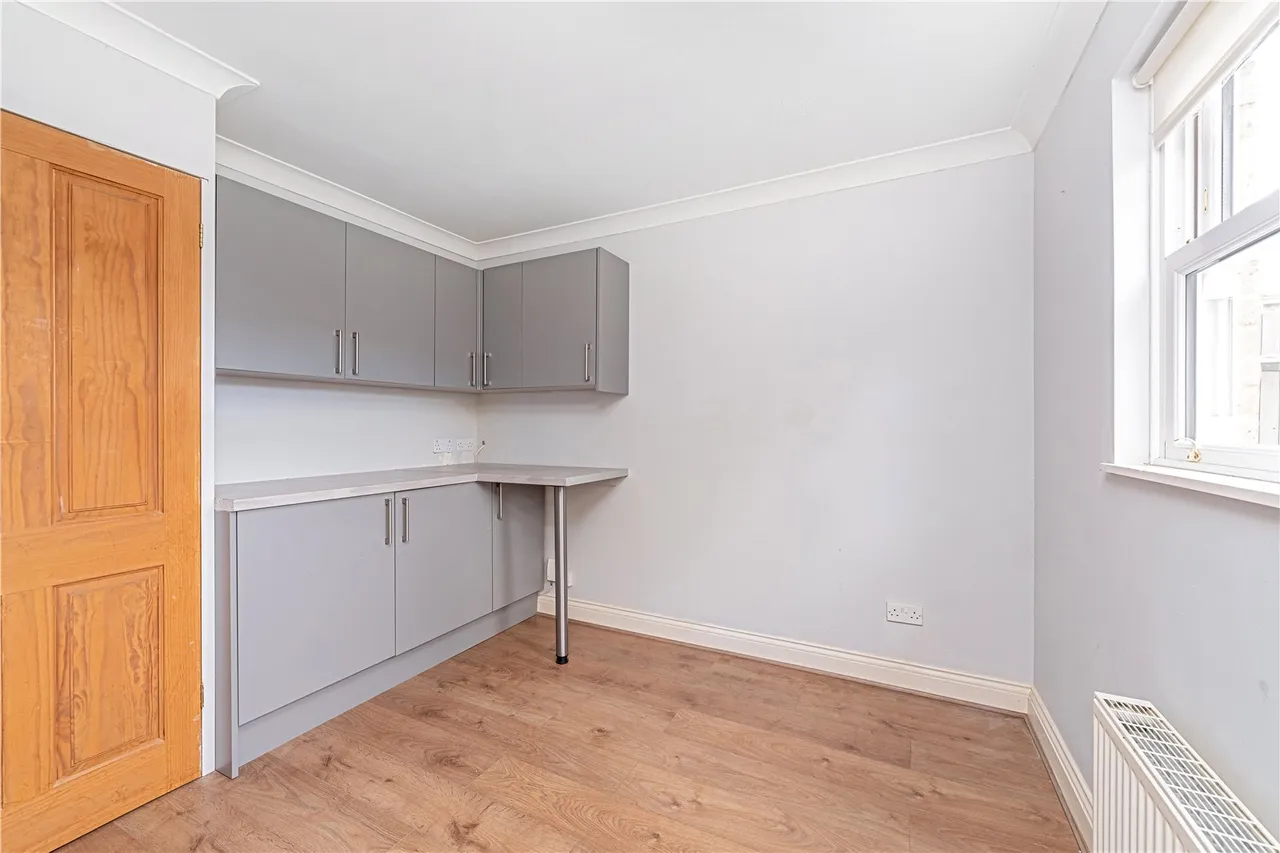 Forge Lane, Sunbury, TW16 6EE, photo 8