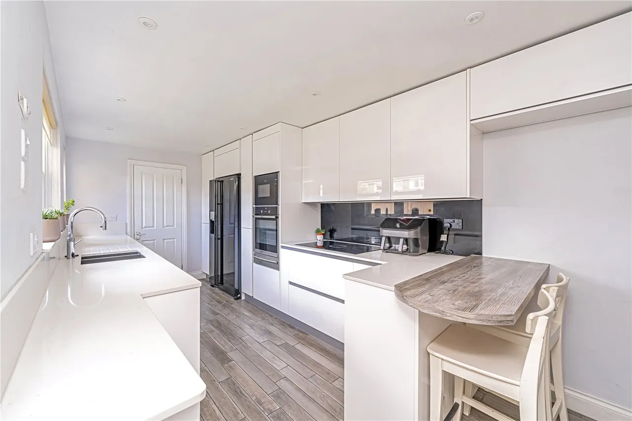 Forge Lane, Sunbury, TW16 6EE, photo 6