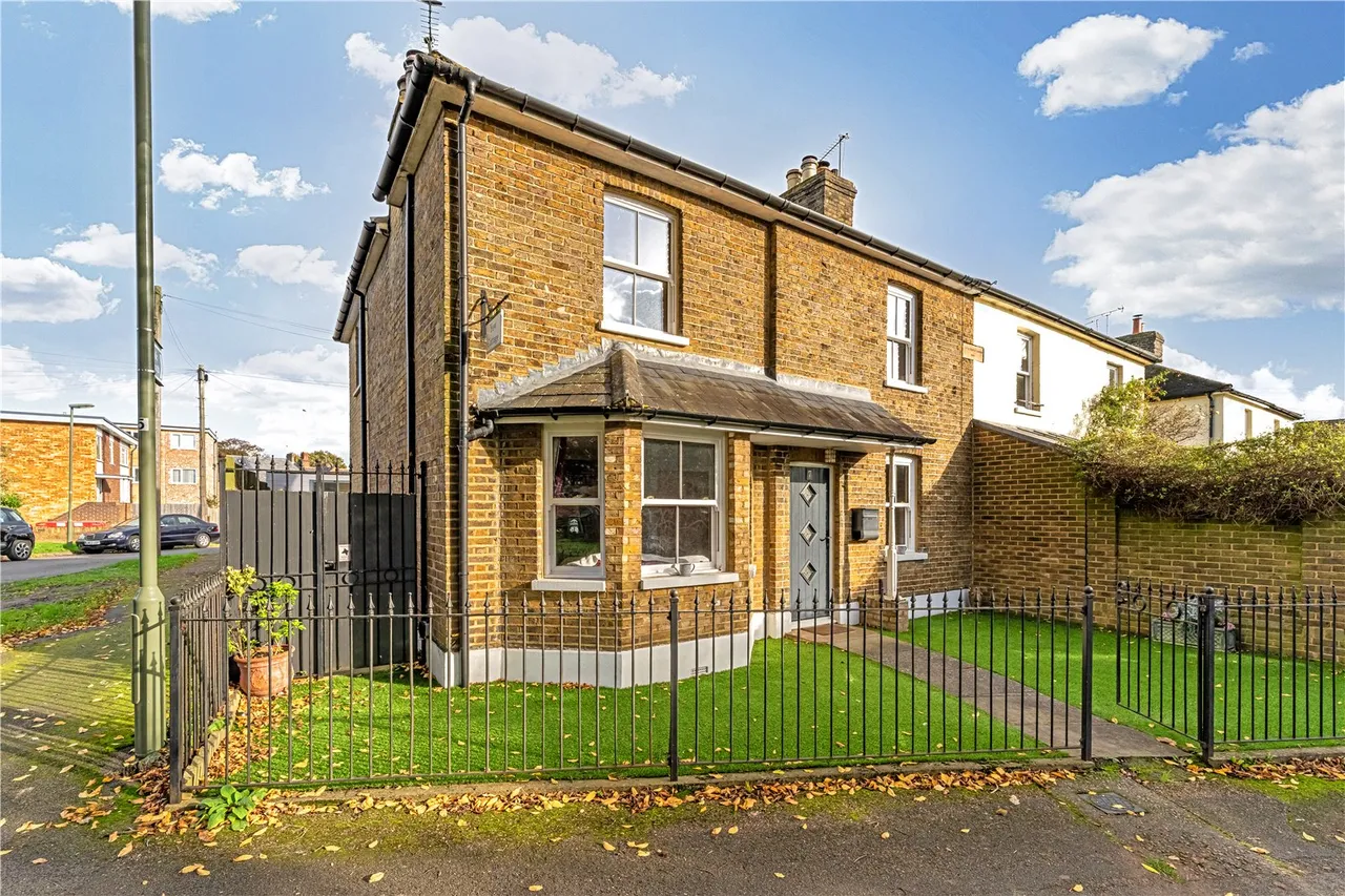 Forge Lane, Sunbury, TW16 6EE, photo 12