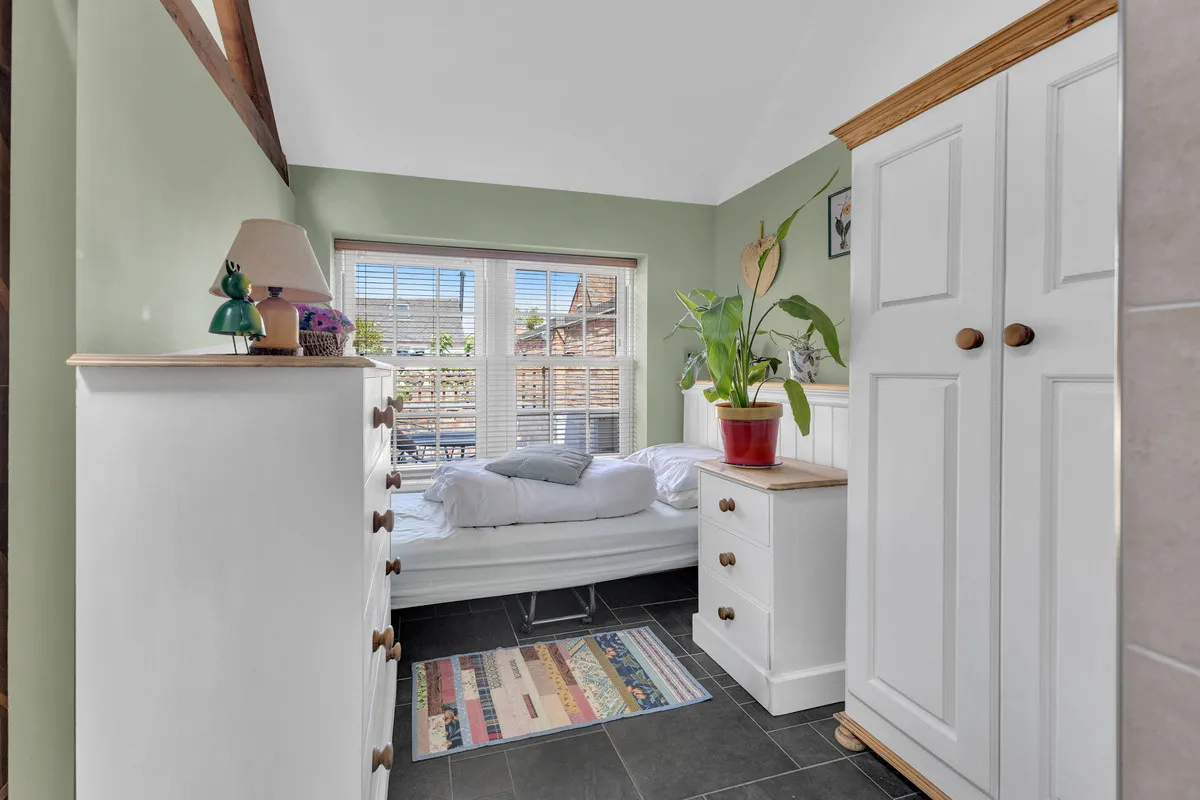 Watling Street, Nuneaton, CV10, photo 32