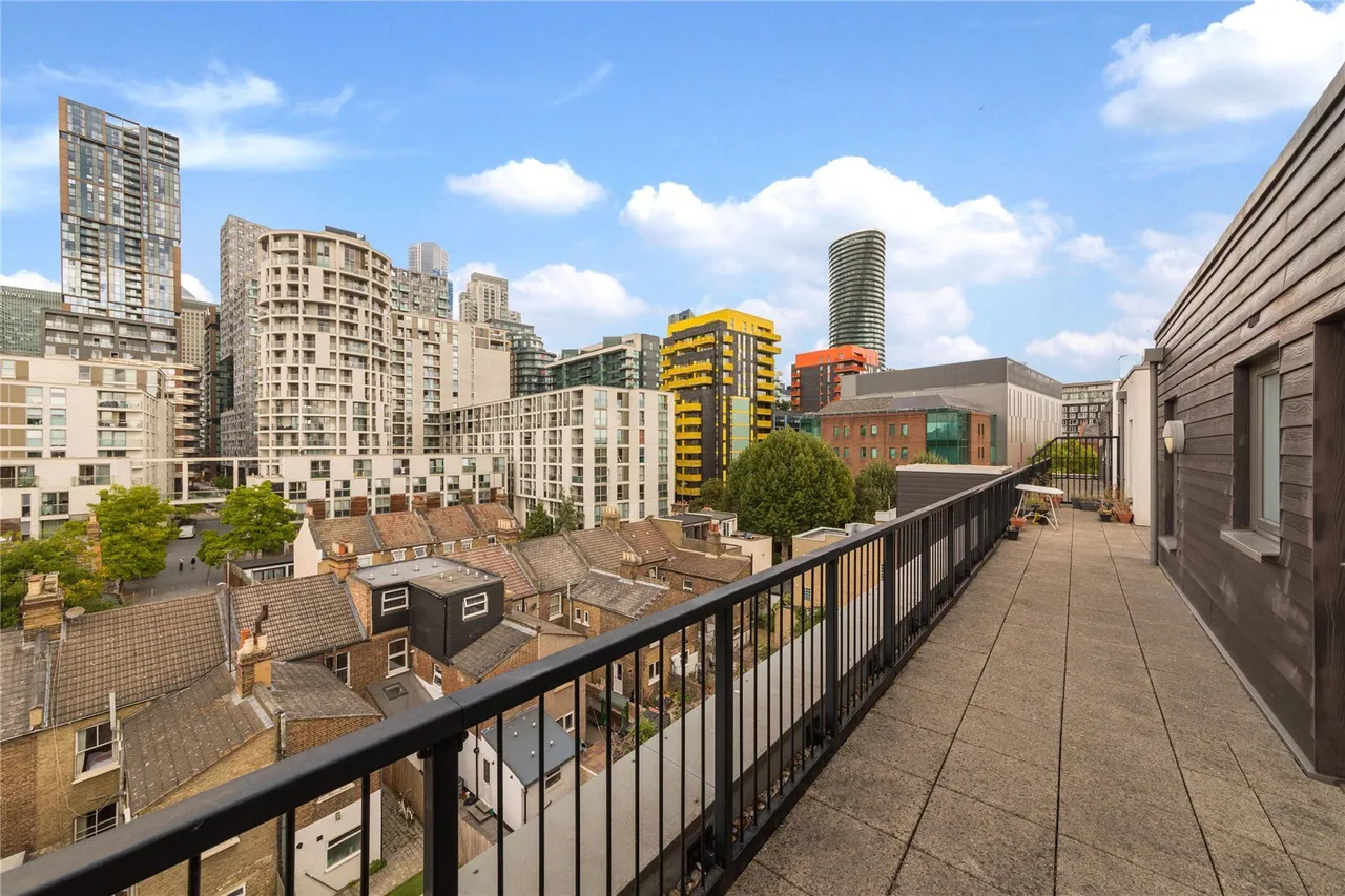 Tiller Road, London, E14, photo 2