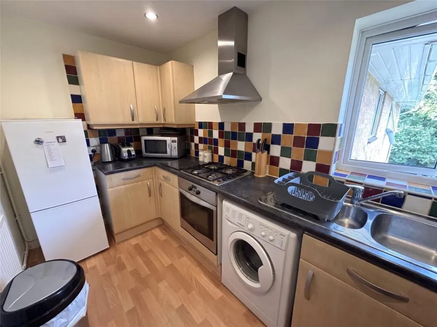 Cedar Drive, Sunningdale, SL5, photo 10