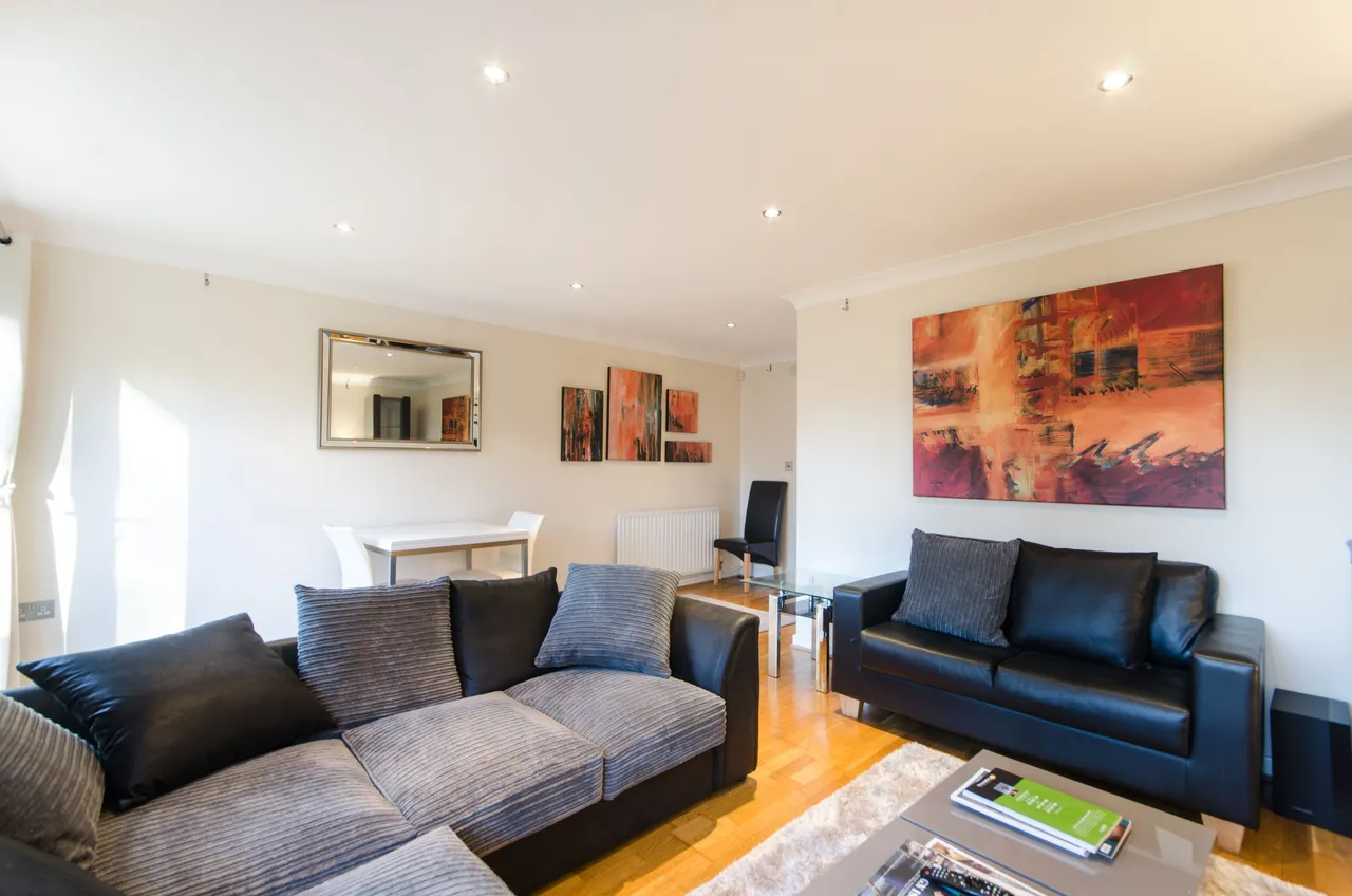 London, SW19, photo 14
