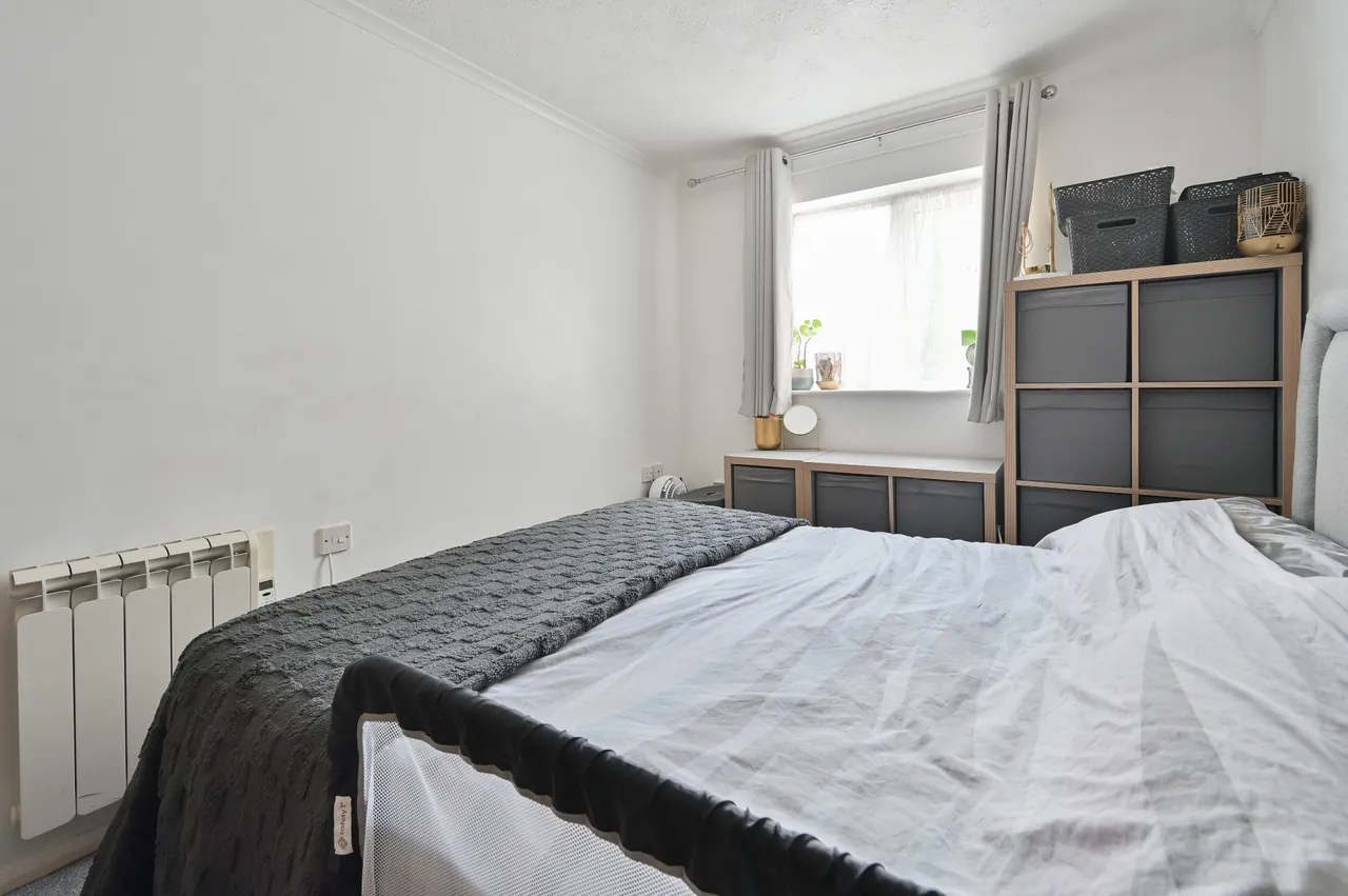 Flat 8, Rydal Court, Watford, photo 9