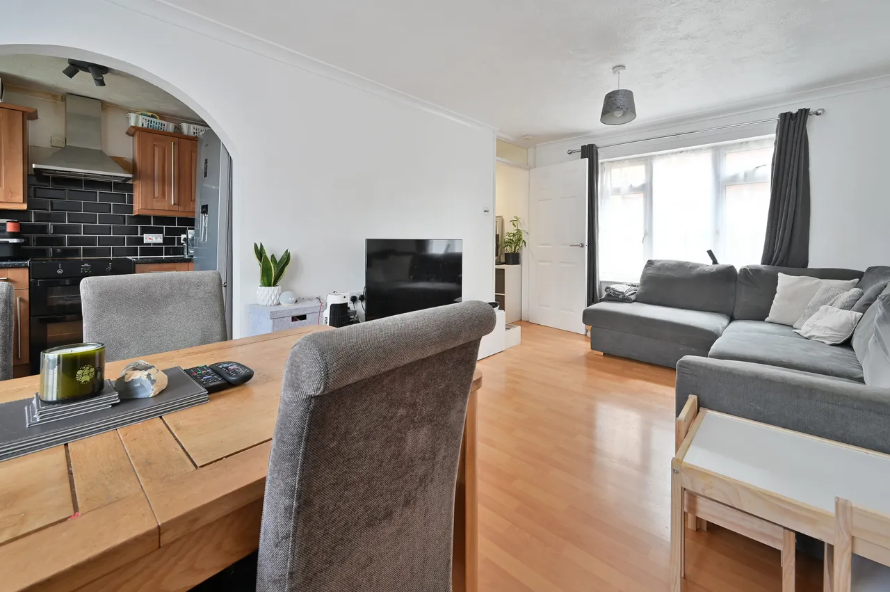 Flat 8, Rydal Court, Watford, photo 8