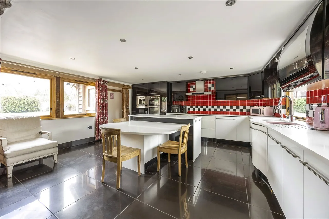 Dean Lane, Stoke Orchard, GL52, photo 9