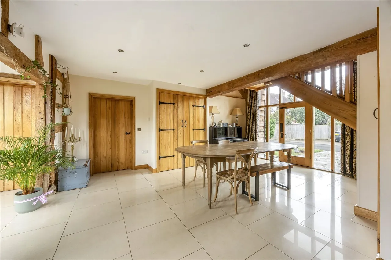 Dean Lane, Stoke Orchard, GL52, photo 4