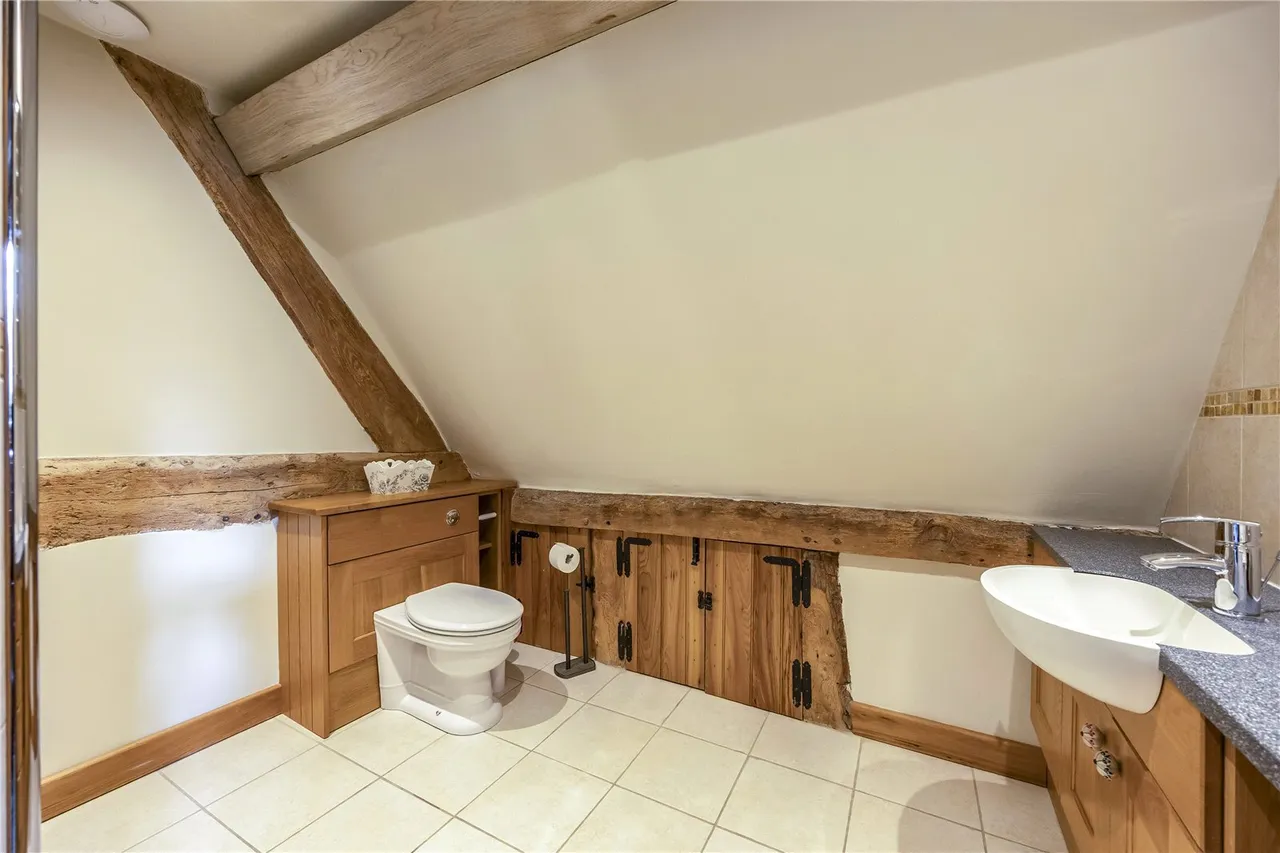 Dean Lane, Stoke Orchard, GL52, photo 17
