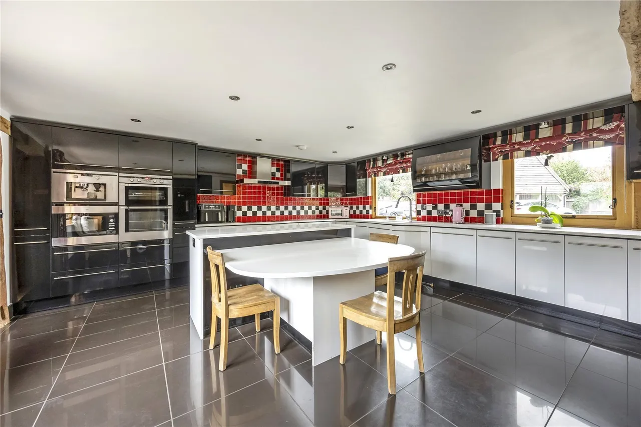 Dean Lane, Stoke Orchard, GL52, photo 8