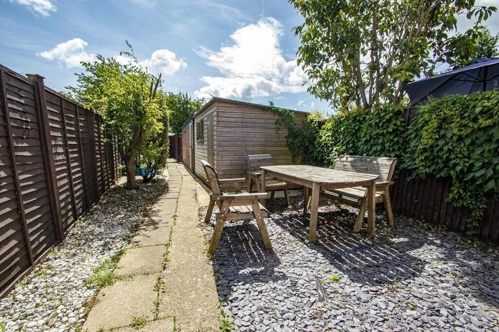 Wayside Green, Woodcote, RG8, photo 11