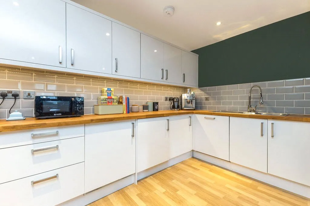 Headley Road, Grayshott, GU26, photo 4
