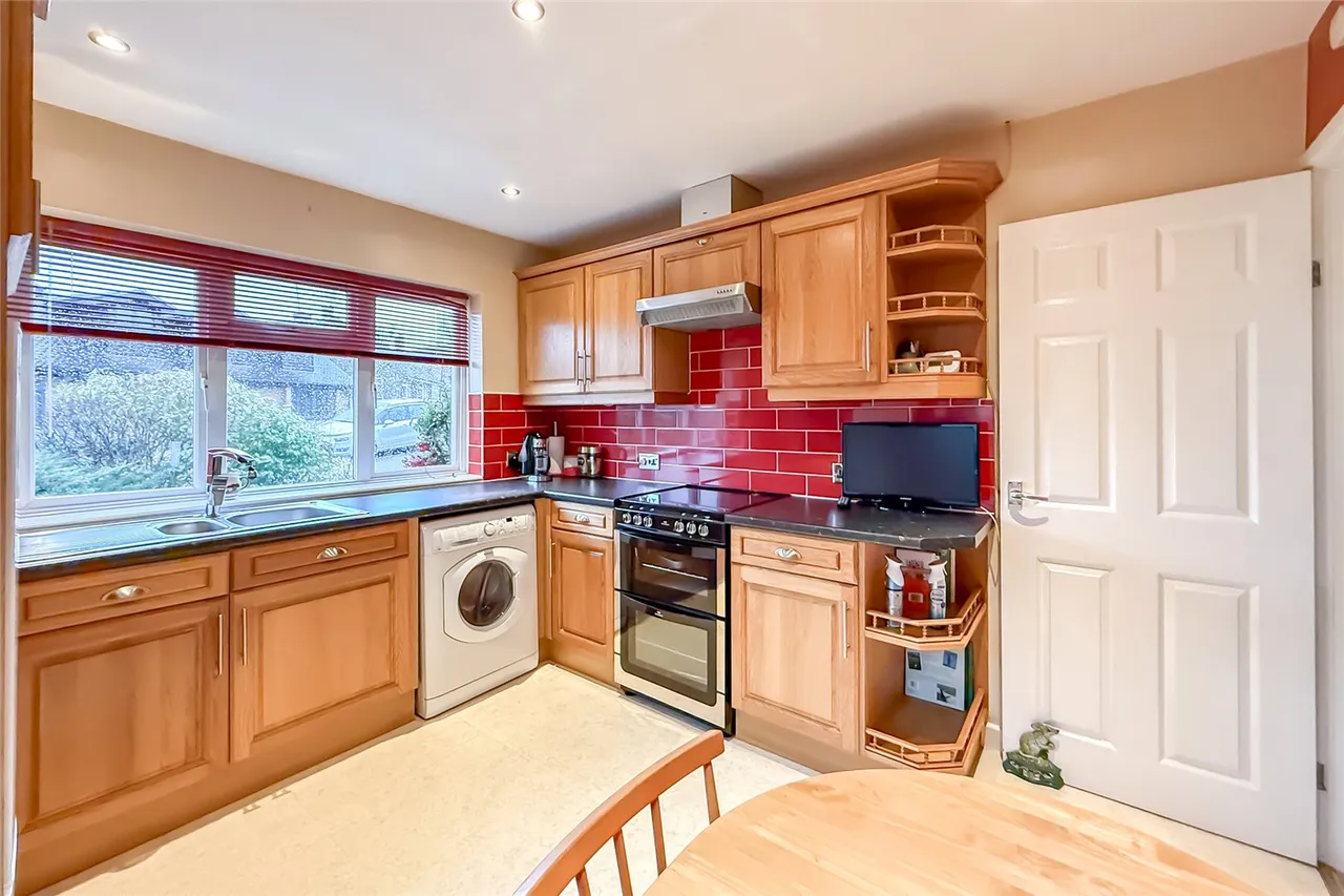 Park Rise, Harpenden, Hertfordshire, AL5 3AL, photo 3