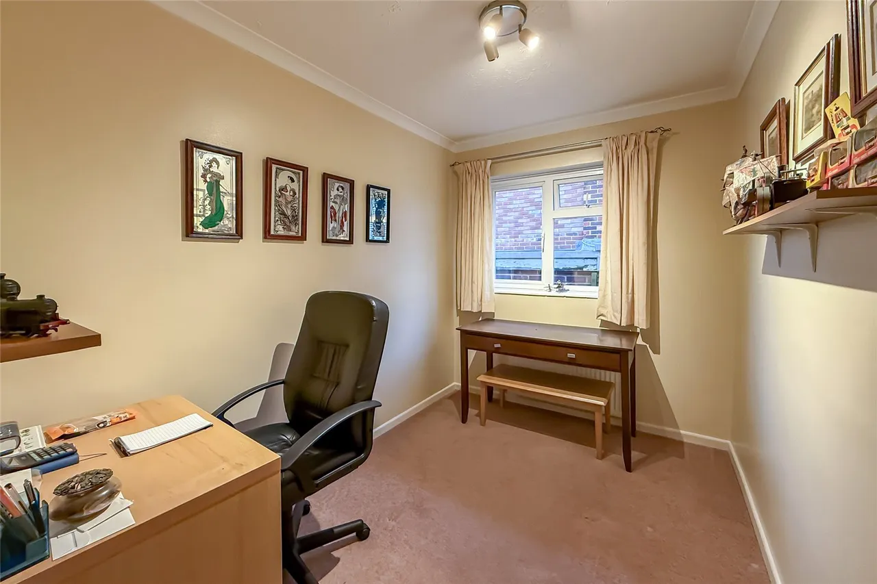 Park Rise, Harpenden, Hertfordshire, AL5 3AL, photo 10