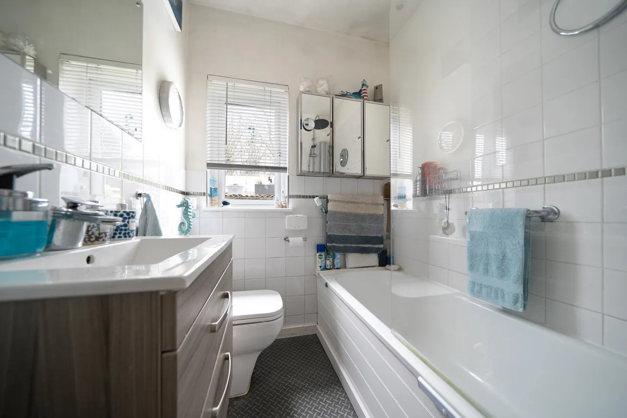 Marvels Lane, SE12, photo 6