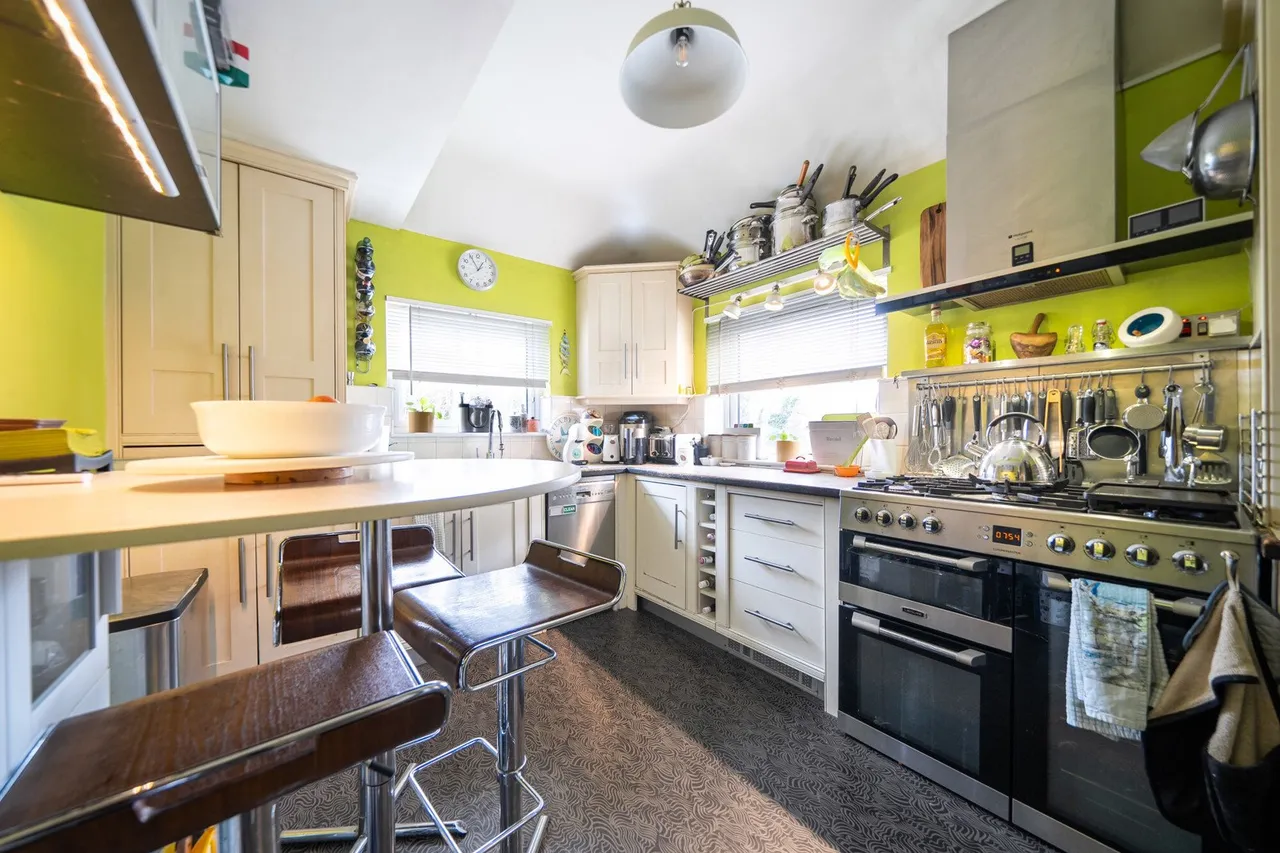 Marvels Lane, SE12, photo 3
