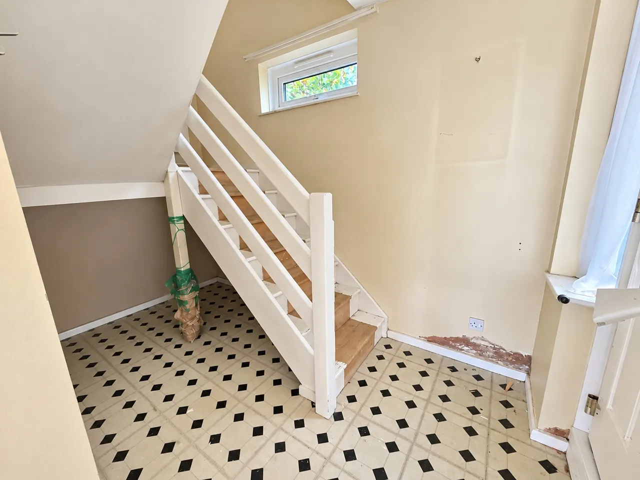 Erskine Crescent, London, N17, photo 2