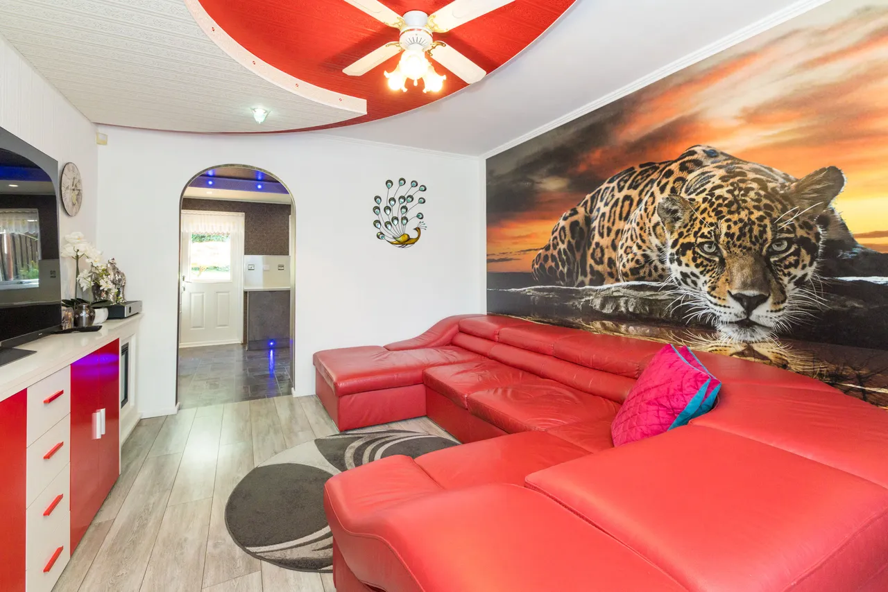 Hazeldene, Westhoughton, BL5, photo 2