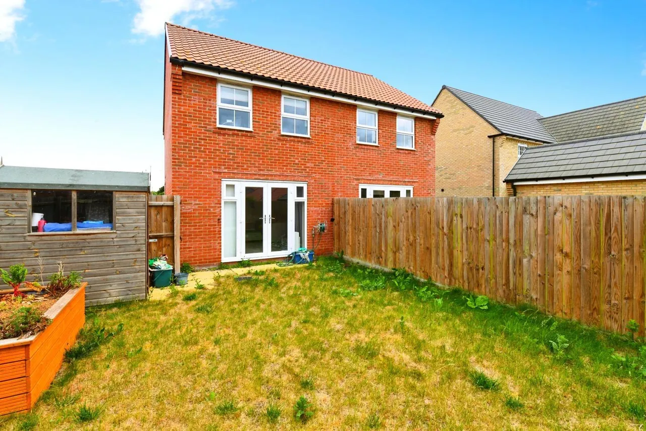 Endeavour Way, Burnham-on-Crouch, Essex, CM0, photo 11