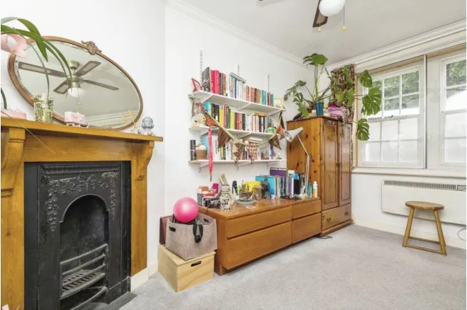 Portsmouth Road, Guildford, GU2, photo 9