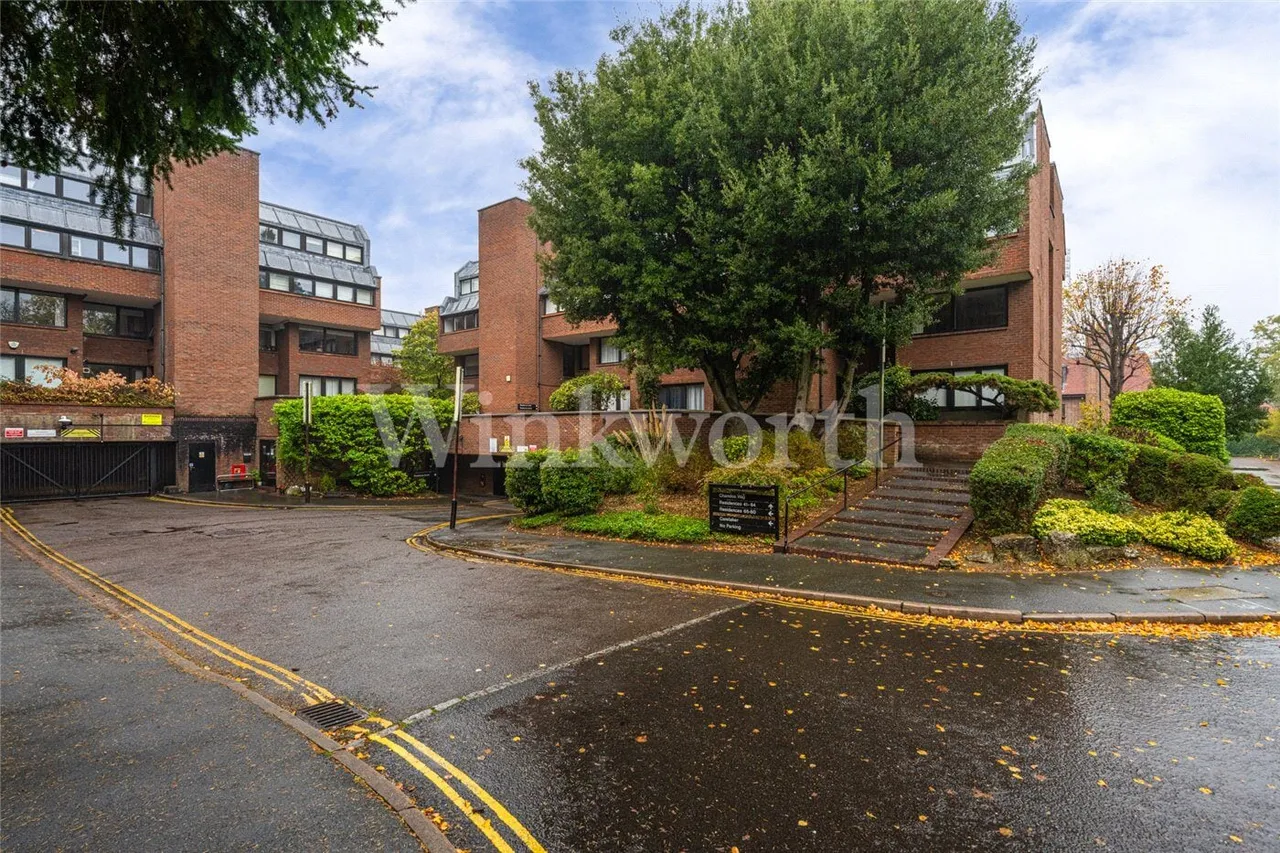 2 bed flat to rent, Chandos Way, London, NW11