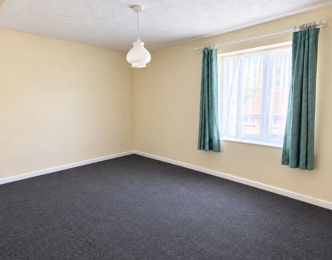 Luther King Close, London, E17, photo 4
