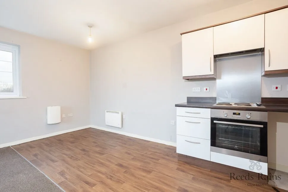 Robinson Road, Ellesmere Port, CH65, photo 8