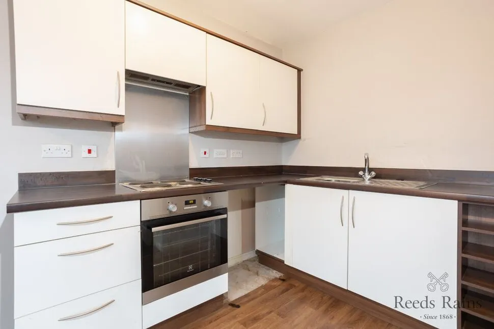 Robinson Road, Ellesmere Port, CH65, photo 7