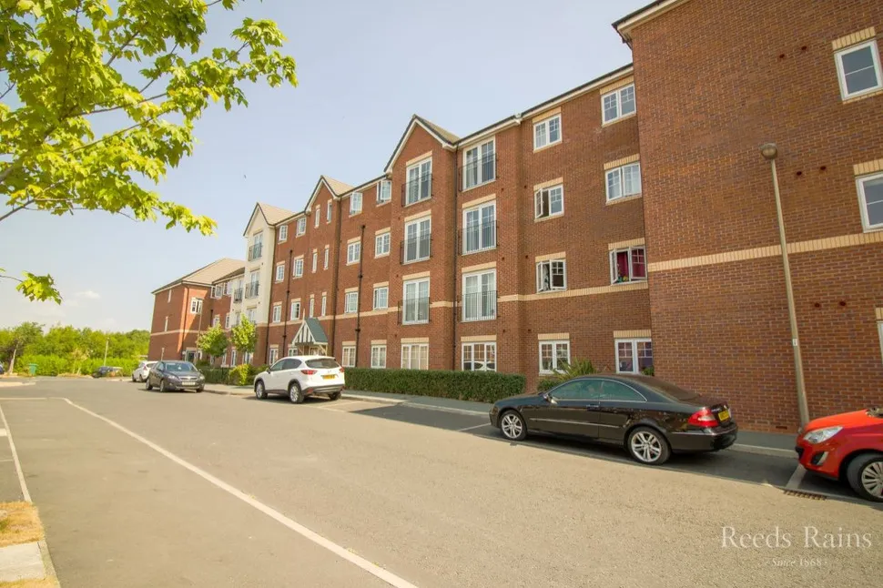 2 bed flat to rent, Robinson Road, Ellesmere Port, CH65