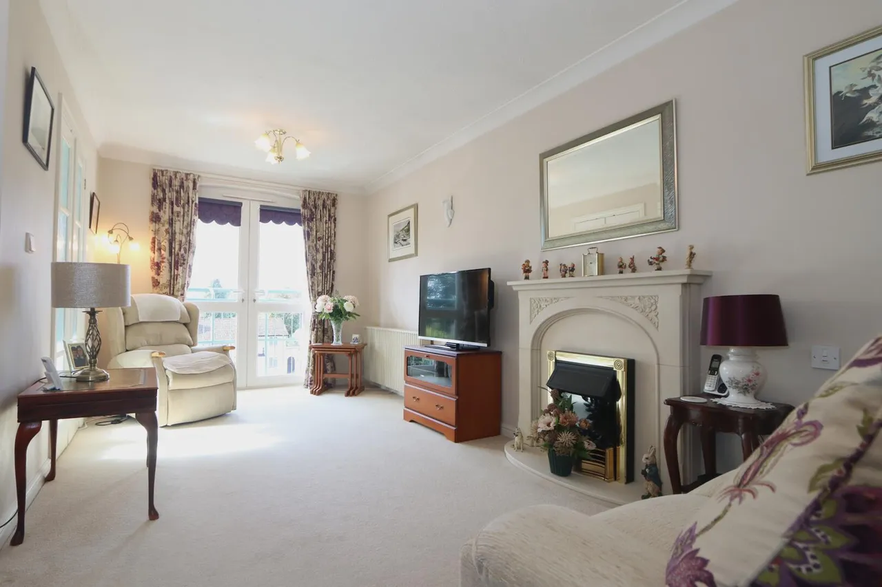 Worcester Road, Hagley, photo 8