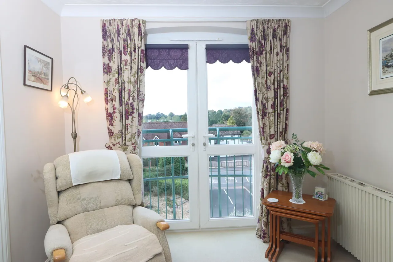 Worcester Road, Hagley, photo 9