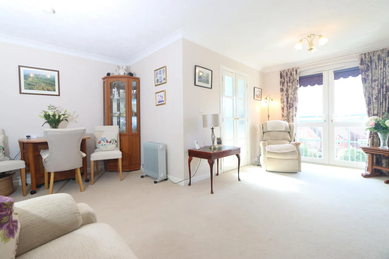 1 bed flat for sale, Worcester Road, Hagley