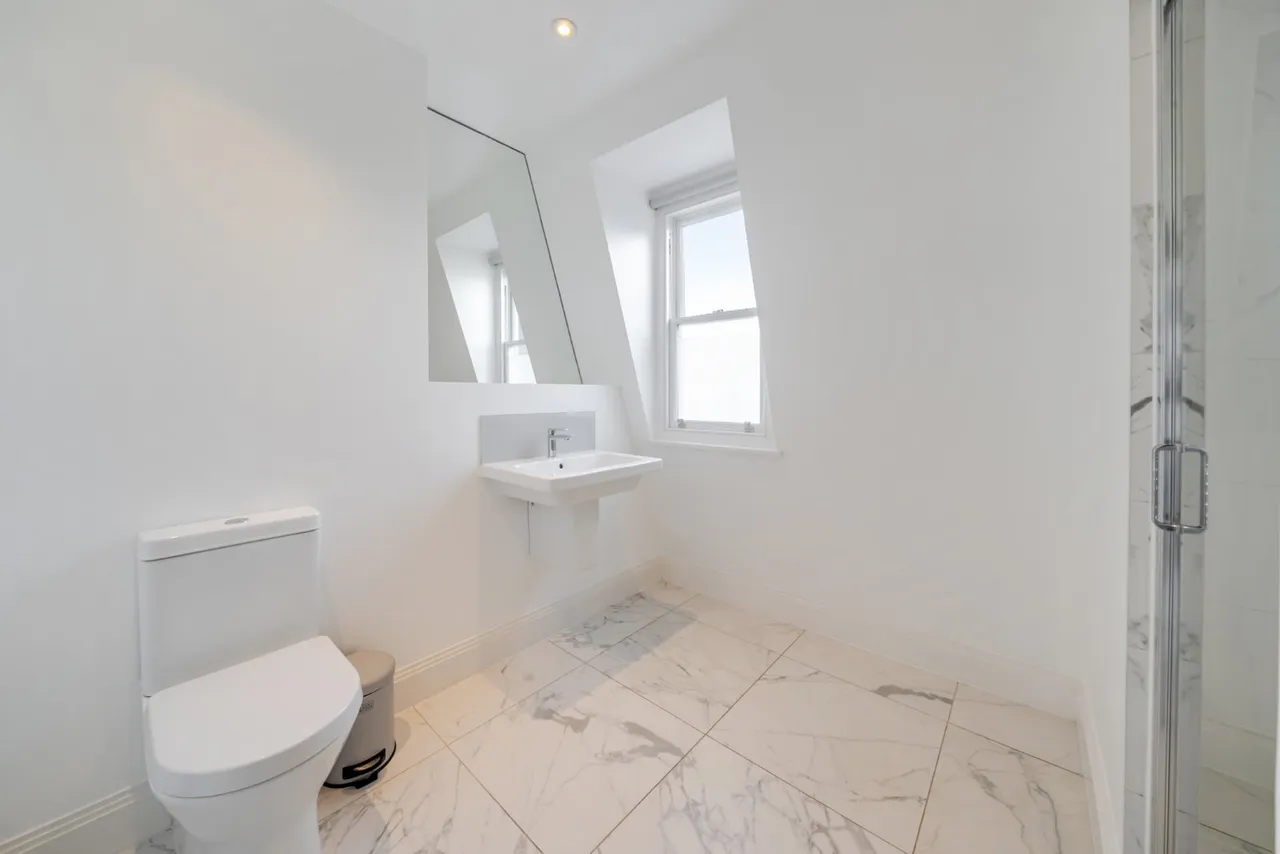 Ravenswood Road, Balham, SW12, photo 10