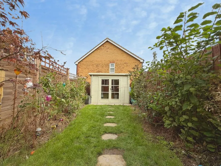 Dunford Place, Binfield, RG42, photo 13