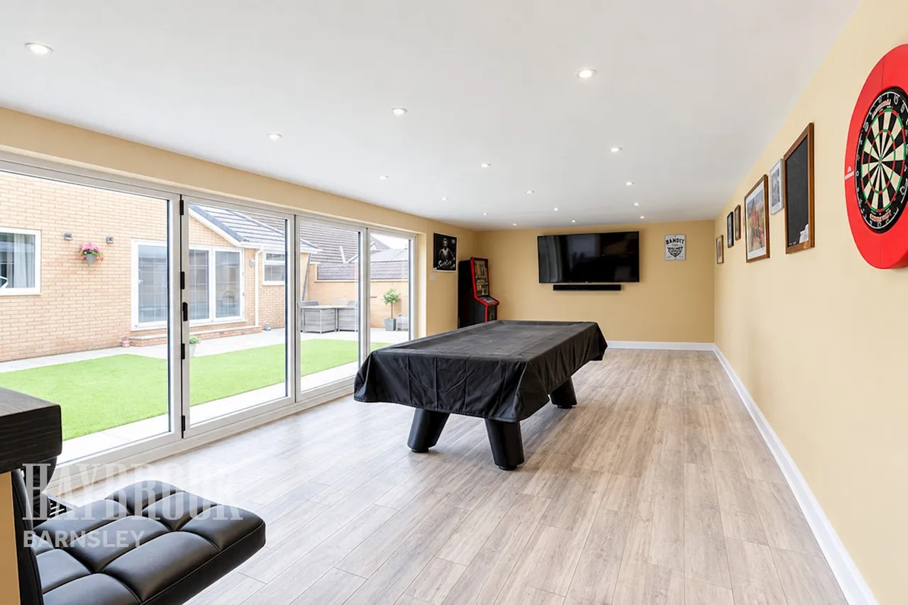 Upperwood Road, Darfield, photo 18